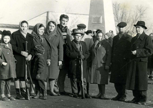 obelisk2.jpg